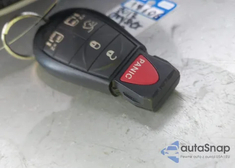 2012 Chrysler Town & Country Touring из США, поврежденный, VIN 2C4RC1BG0CR116596